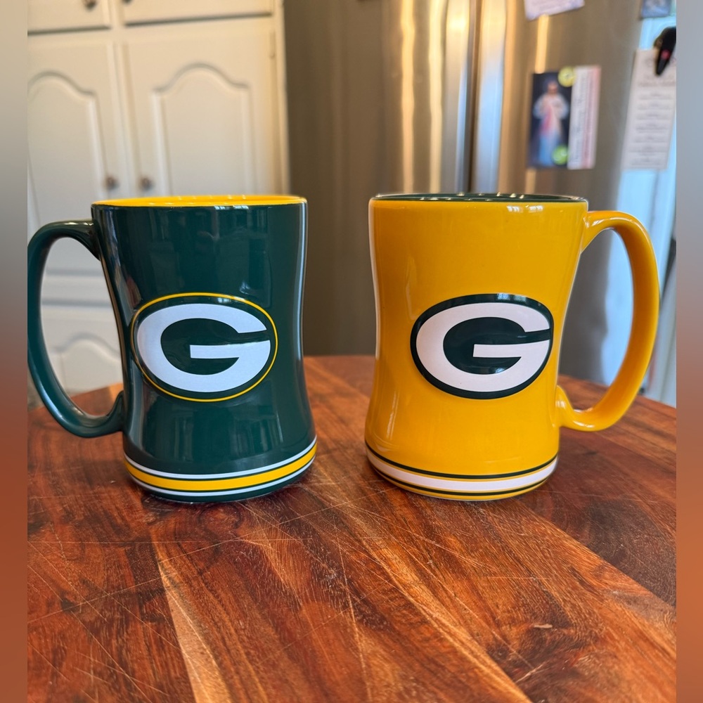Set Of 2 Green Bay Packers 14oz Relief Mugs by Boelter Brands NFL 2019